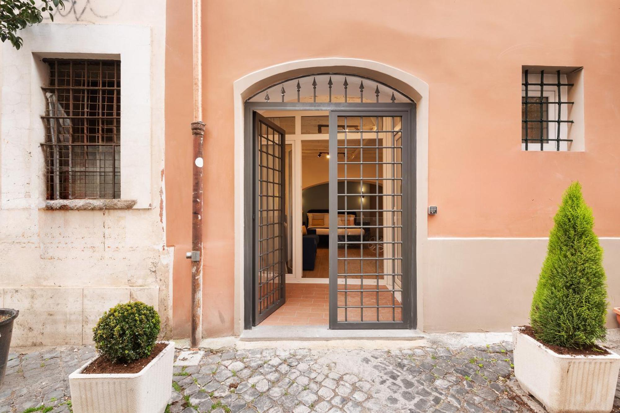 Leopardo Boutique Apartment In Trastevere Rome Luaran gambar