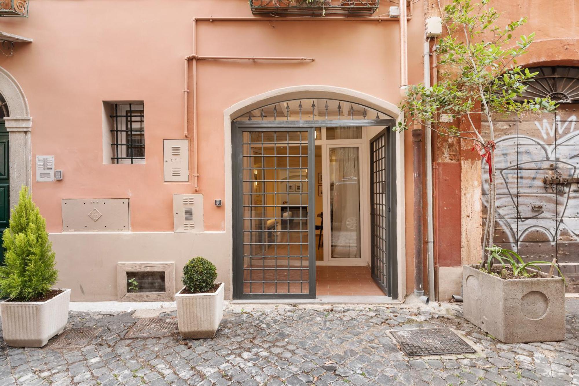 Leopardo Boutique Apartment In Trastevere Rome Luaran gambar