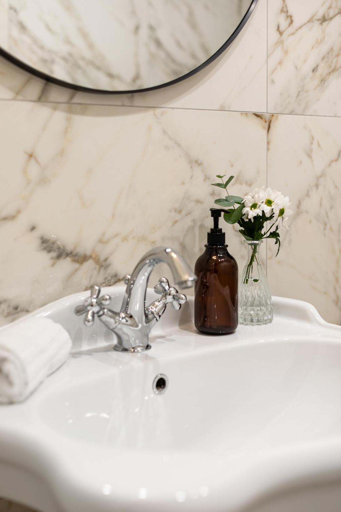 Leopardo Boutique Apartment In Trastevere Rome Luaran gambar